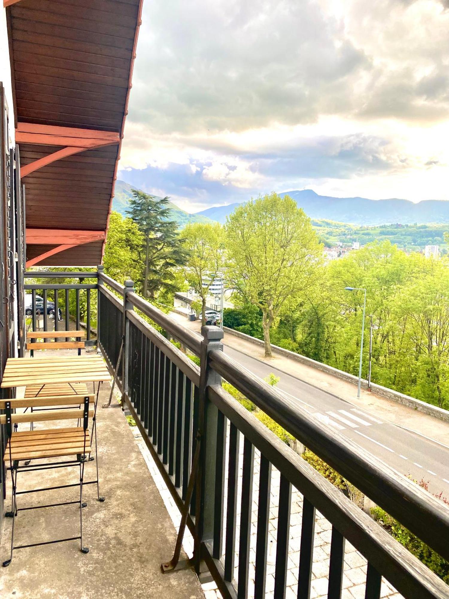 Les Balcons De Apartment *